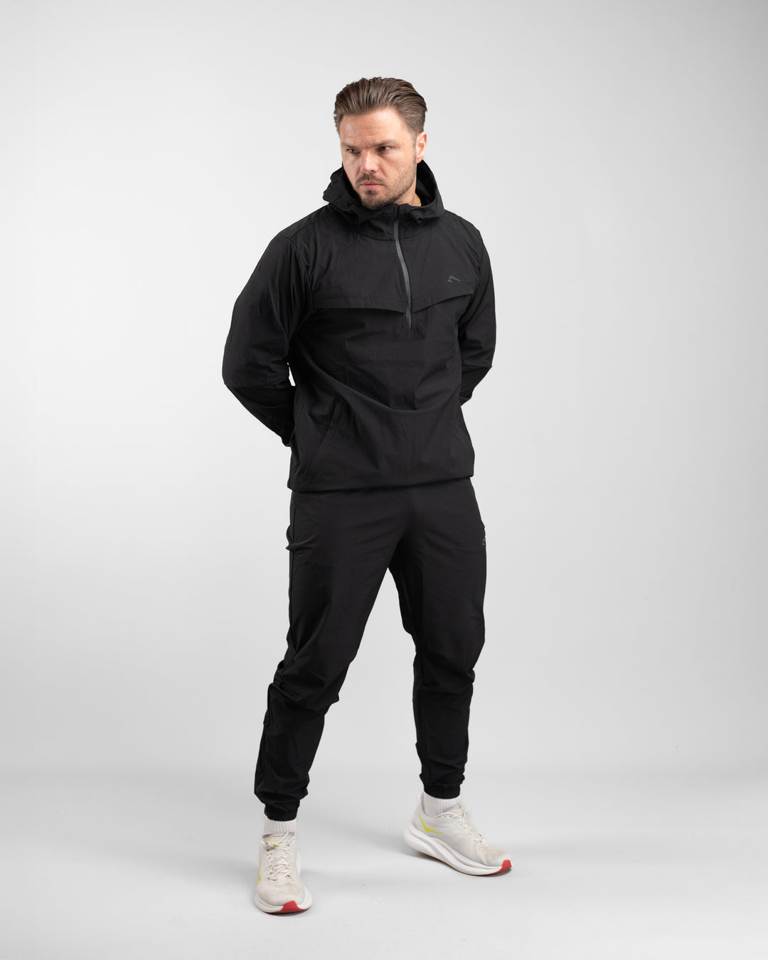 Elite Windbreaker Half Zip (Black)
