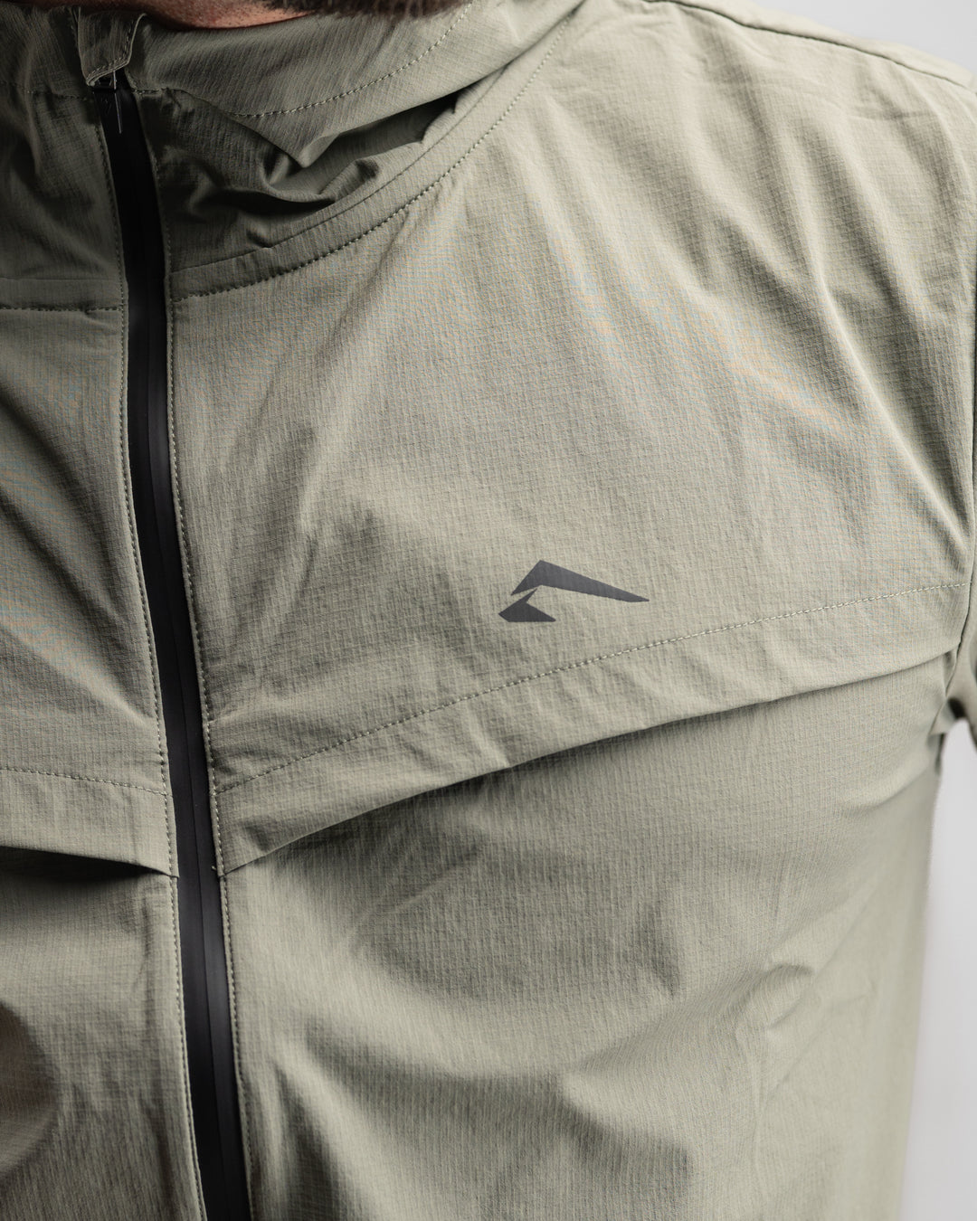 Elite Windbreaker Full Zip (Light Olive)