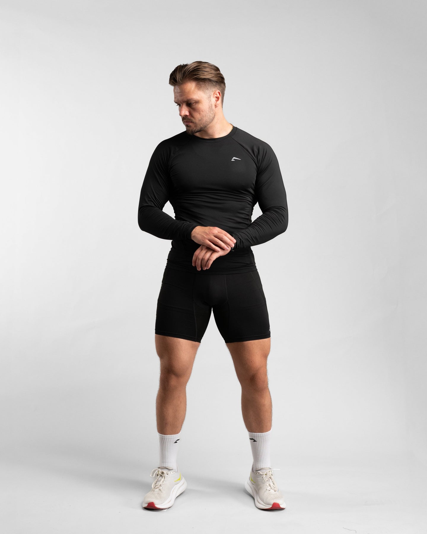 Core Body Compression Core Compression Longsleeve (Black) – Athletic Aesthetics