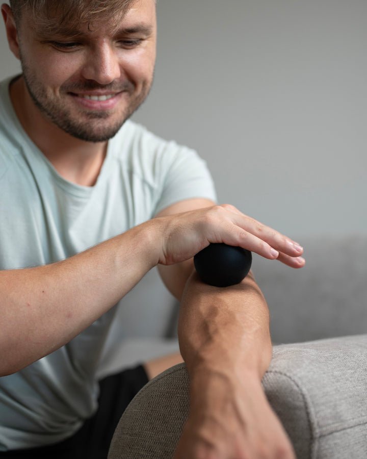 Massageball/Lacrosse Ball (Schwarz) - Athletic Aesthetics