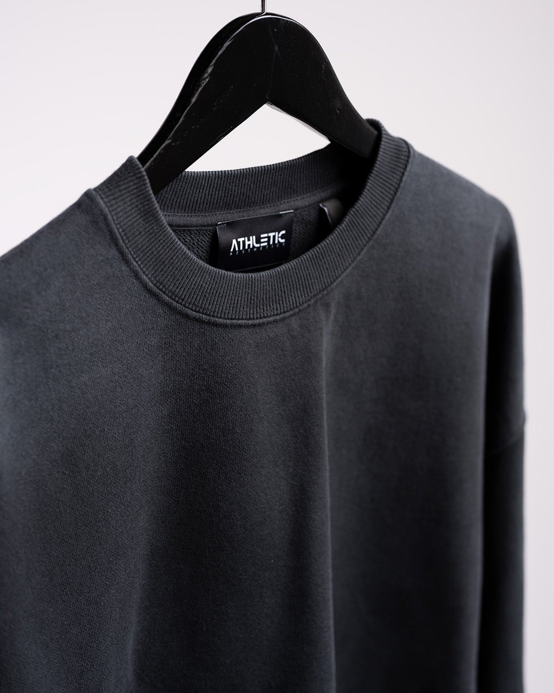 Oversized Crewneck Sweater (Vintage Black) - HQ Basics - Athletic Aesthetics