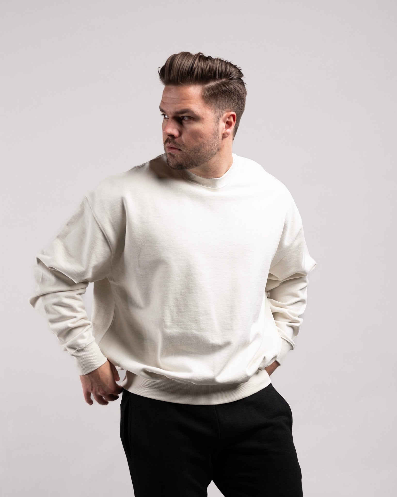Oversized Crewneck Sweater Vintage White HQ Basics